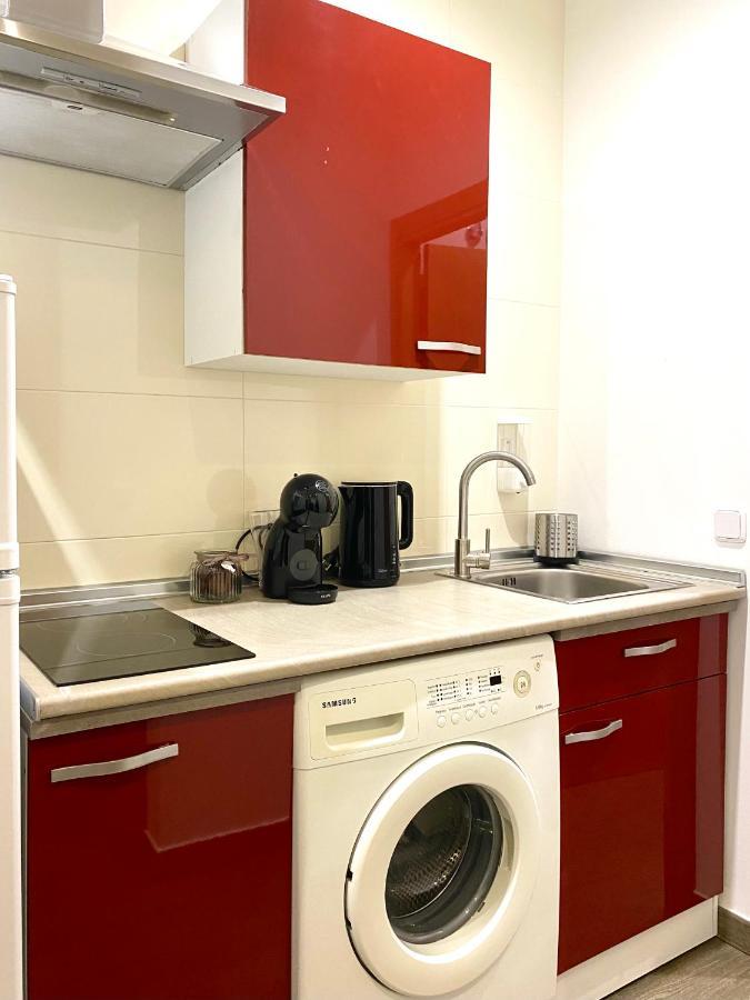 Apartamentos Fuencarral Madrid Exterior photo